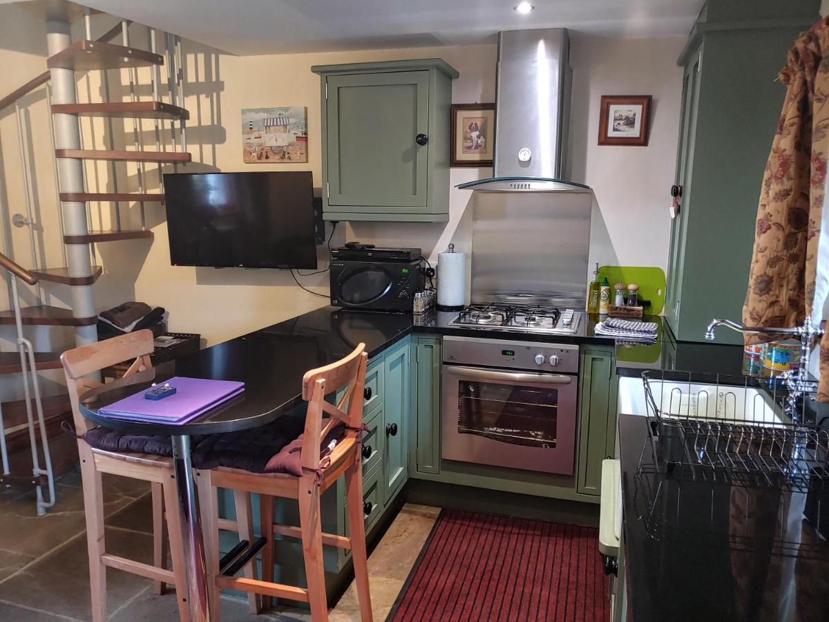 Pellcroft Cottage 홀름퍼스 외부 사진