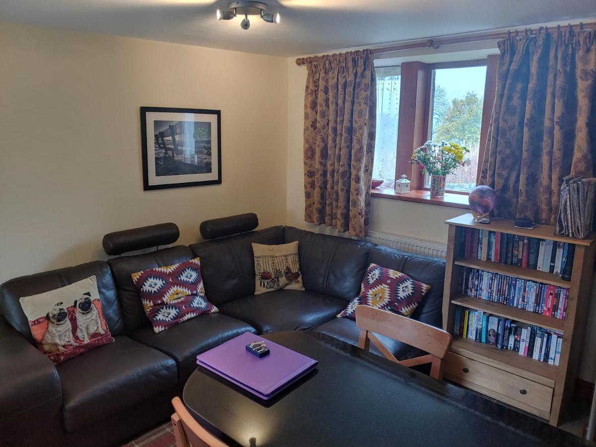 Pellcroft Cottage 홀름퍼스 외부 사진