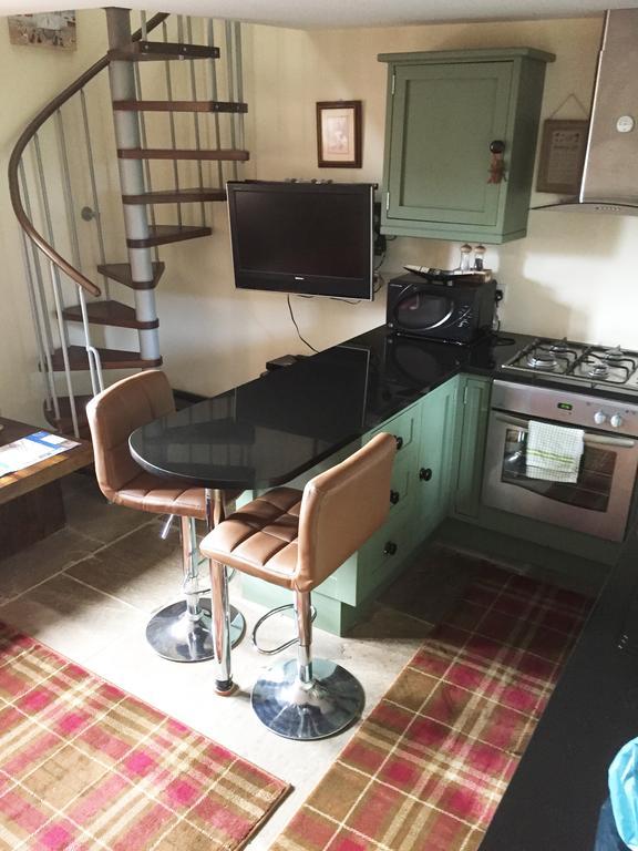 Pellcroft Cottage 홀름퍼스 외부 사진