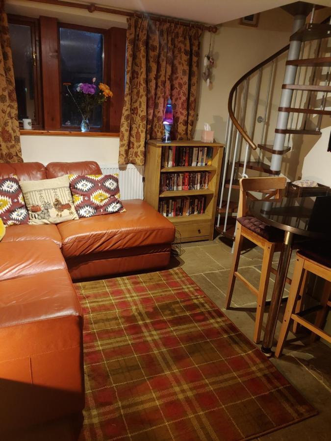 Pellcroft Cottage 홀름퍼스 외부 사진